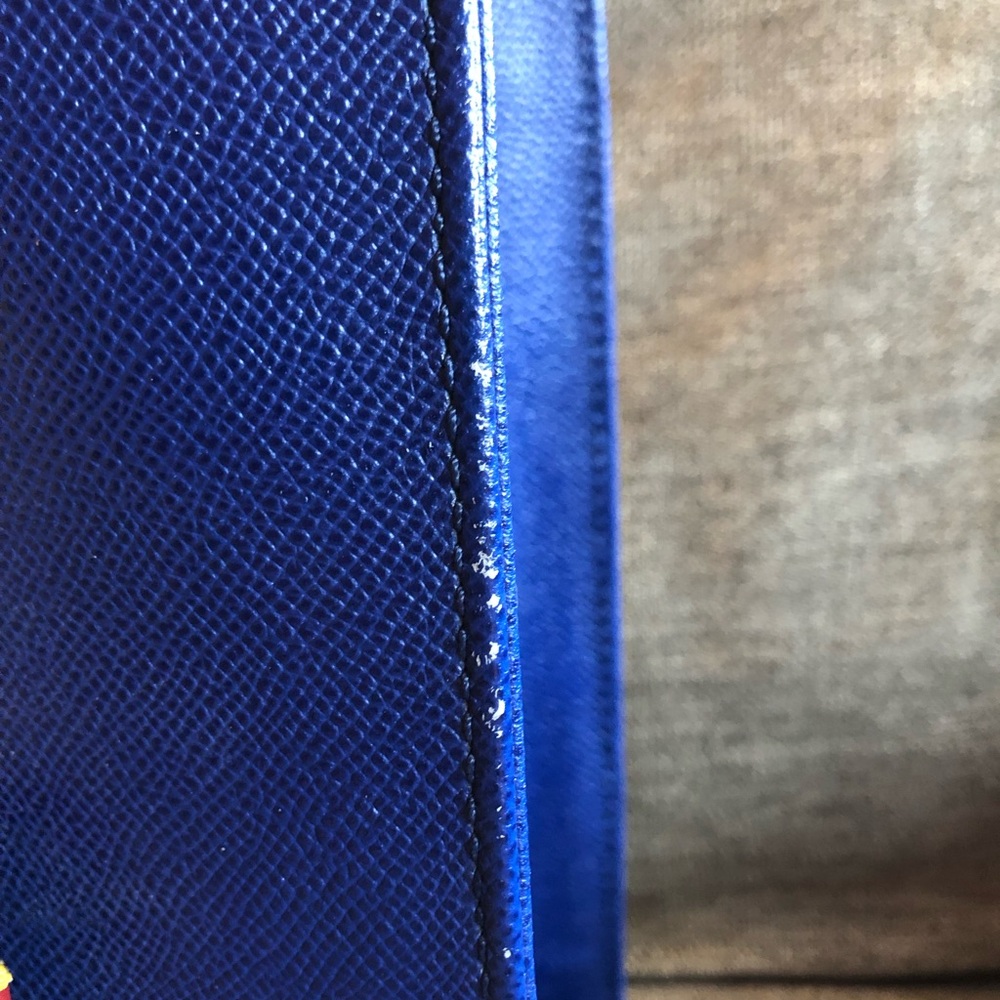 Dooney & Bourke Saffiano Janine Crossbody Satchel WITH Key holder & Wristlet! - Picture 7 of 10